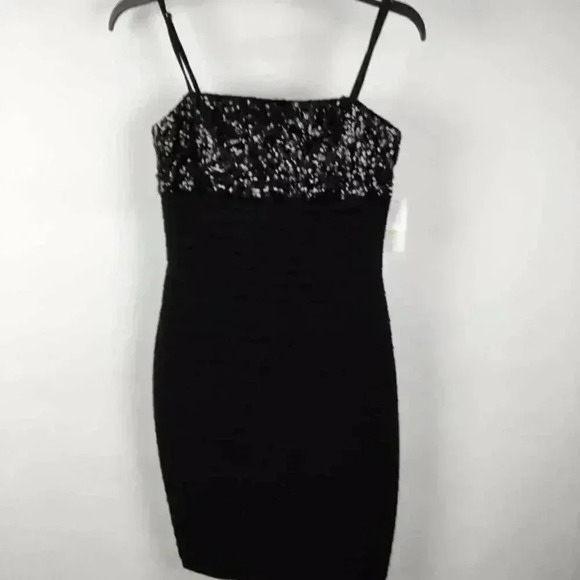 Calvin Klein  Jet Black Polyester Sequin Bust Shutter Pleat Dress sz 4 - Picture 1 of 6